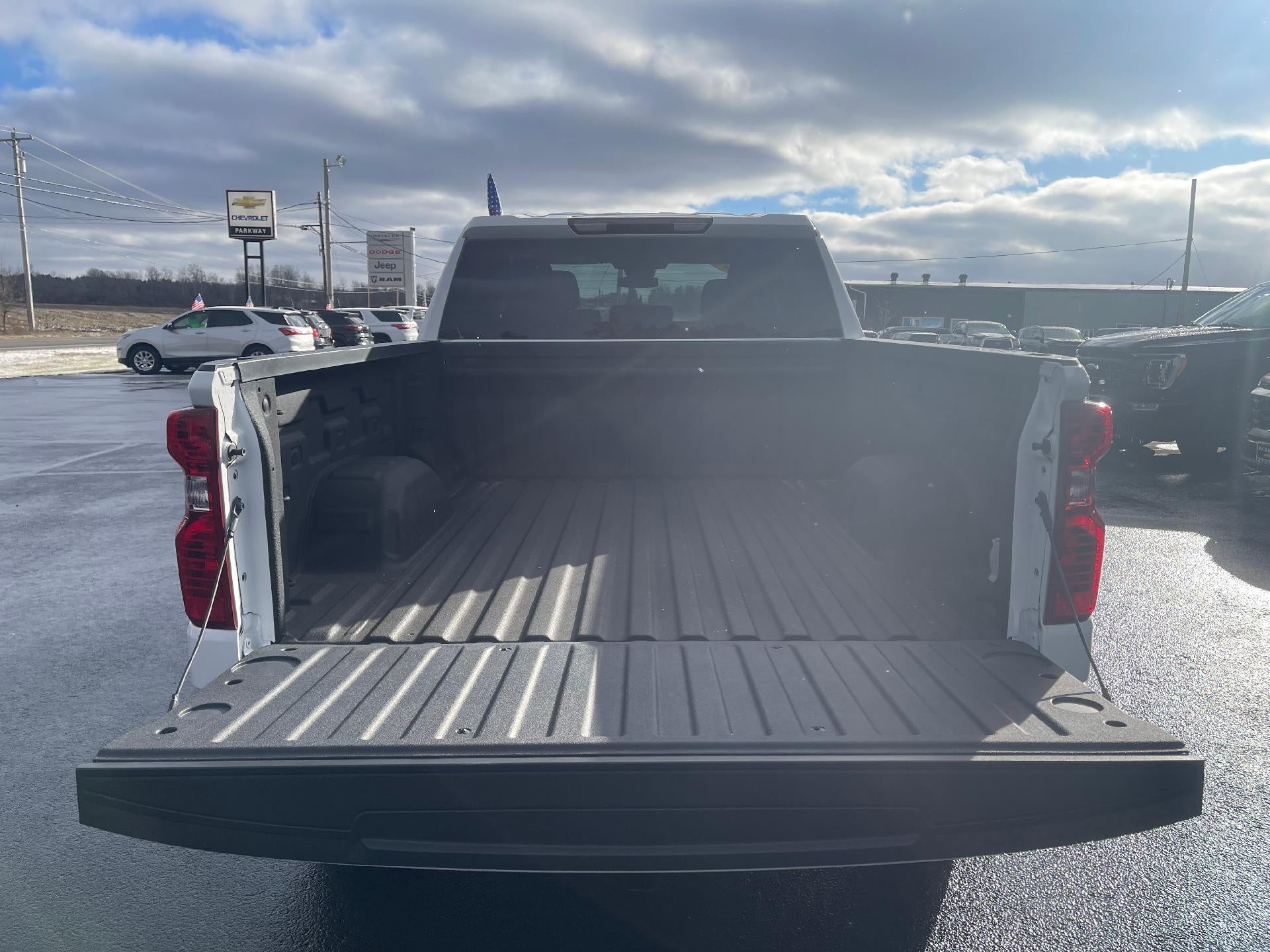 2024 Chevrolet Silverado 1500 Custom