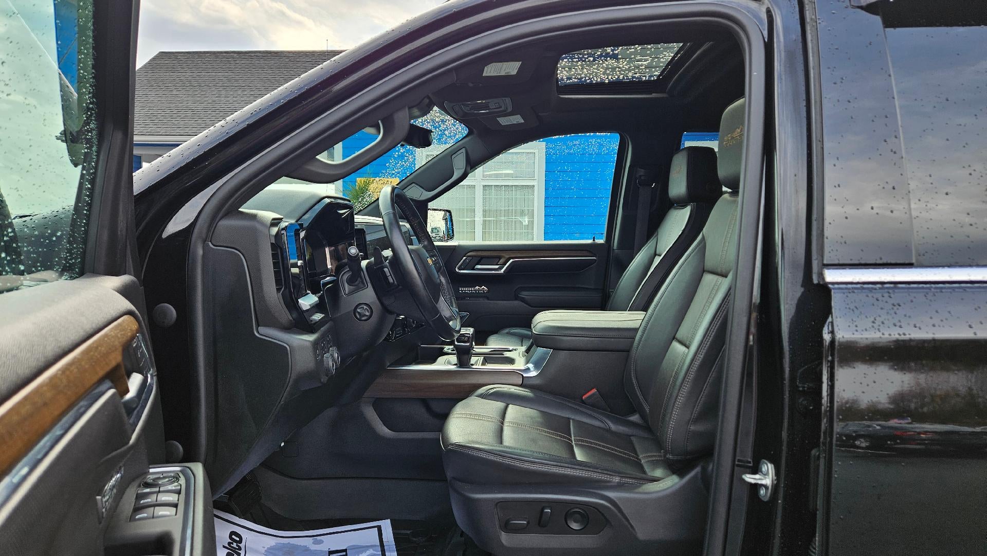 2023 Chevrolet Silverado 1500 High Country