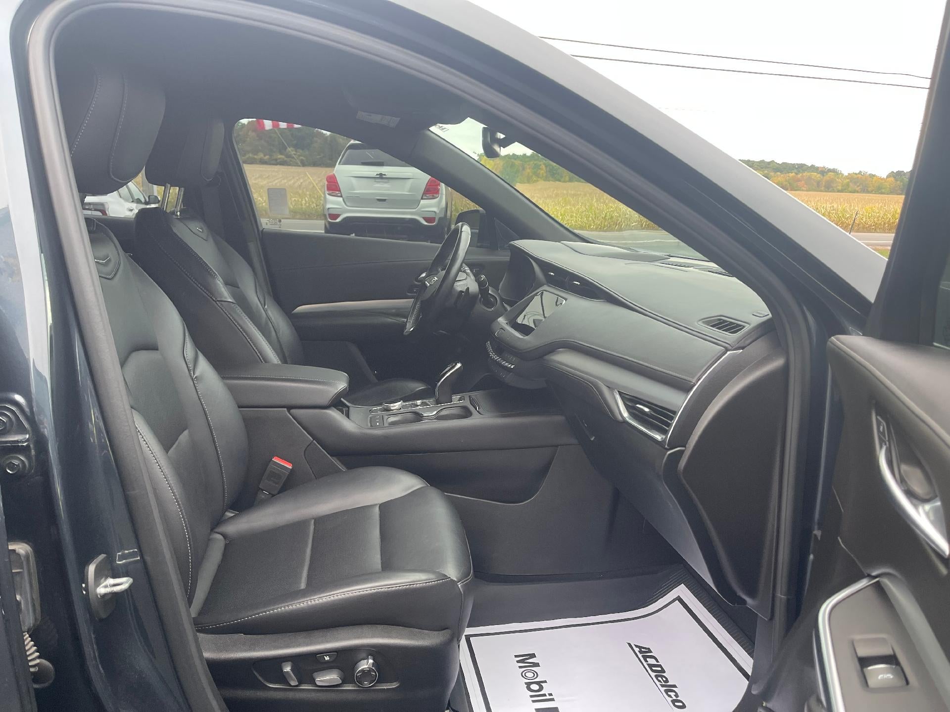 2021 Cadillac XT4 Premium Luxury