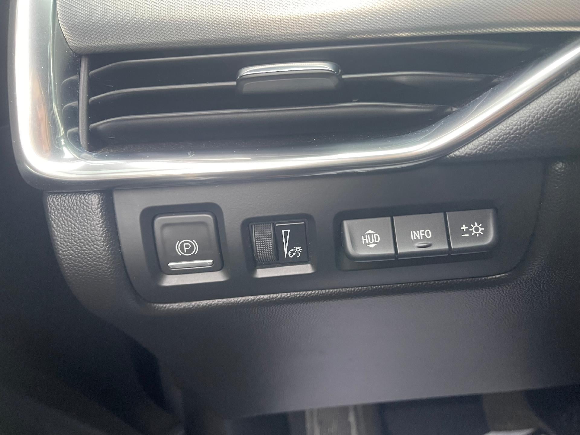 2021 Cadillac XT4 Premium Luxury