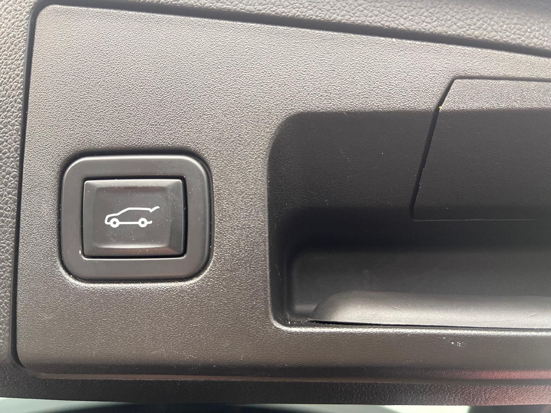 2021 Cadillac XT4 Premium Luxury