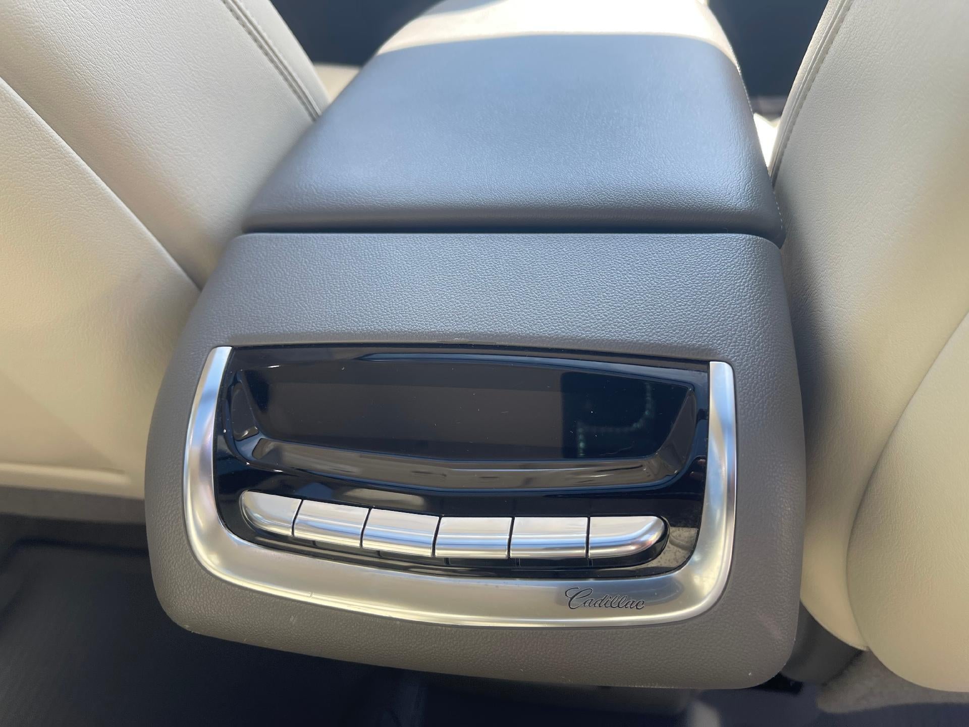 2022 Cadillac XT6 Premium Luxury