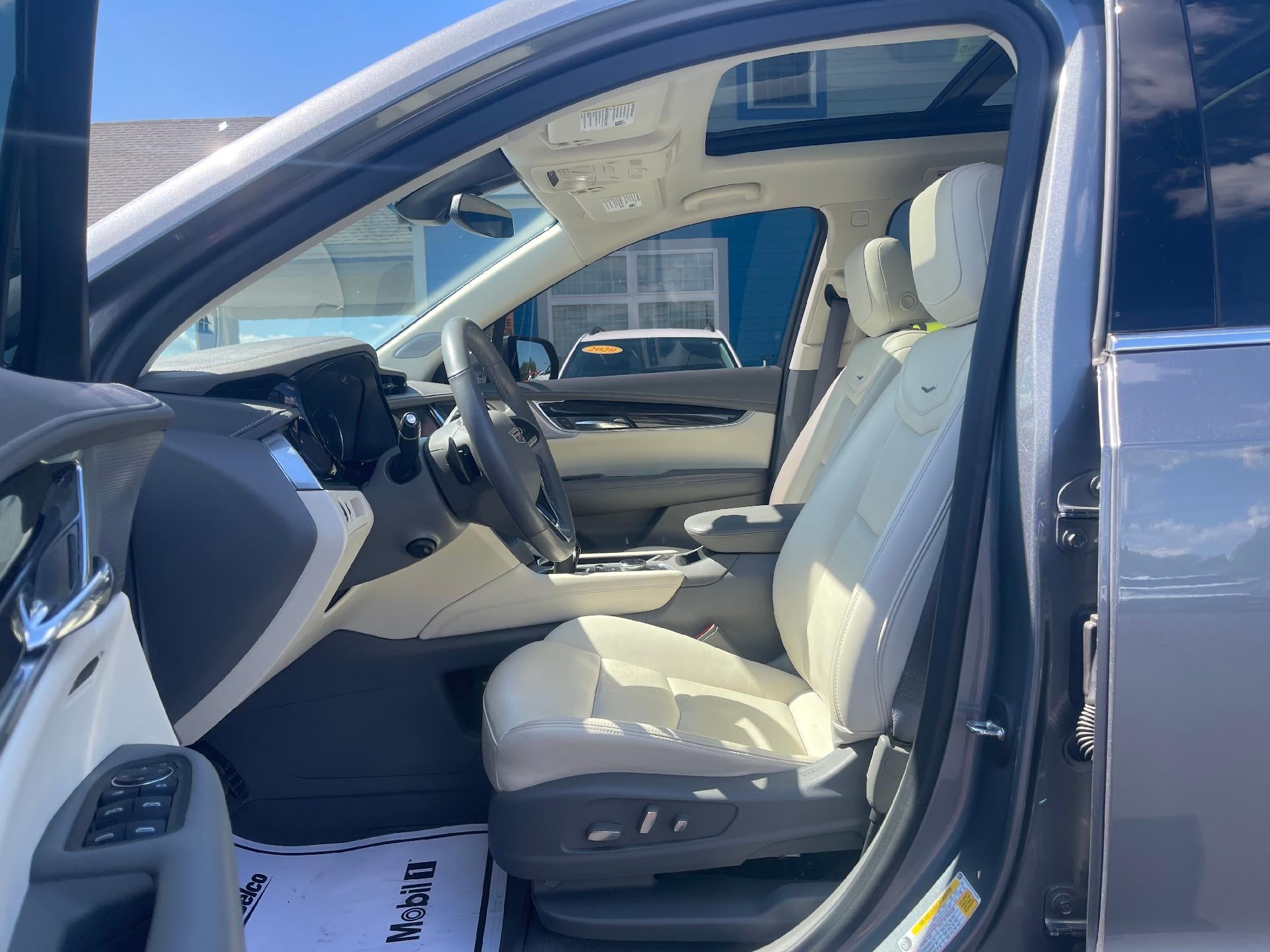 2022 Cadillac XT6 Premium Luxury