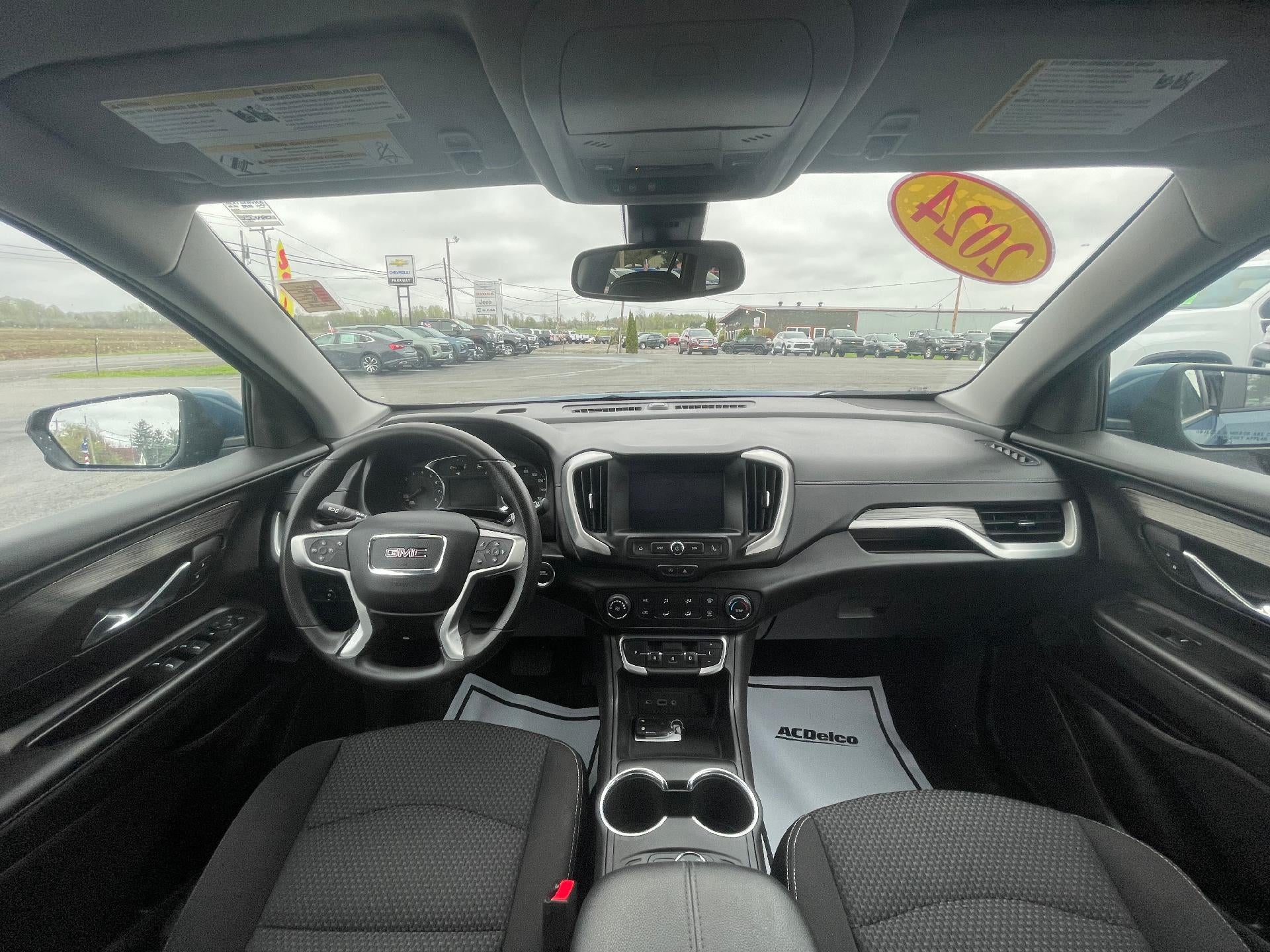 2024 GMC Terrain SLE