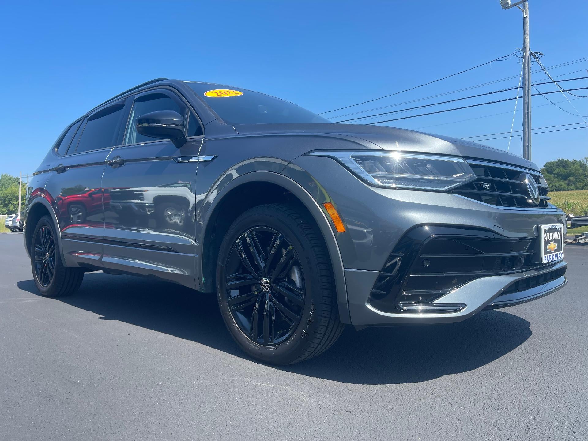 2022 Volkswagen Tiguan SE R-Line Black