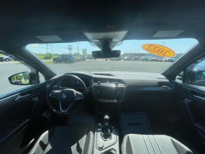 2022 Volkswagen Tiguan SE R-Line Black
