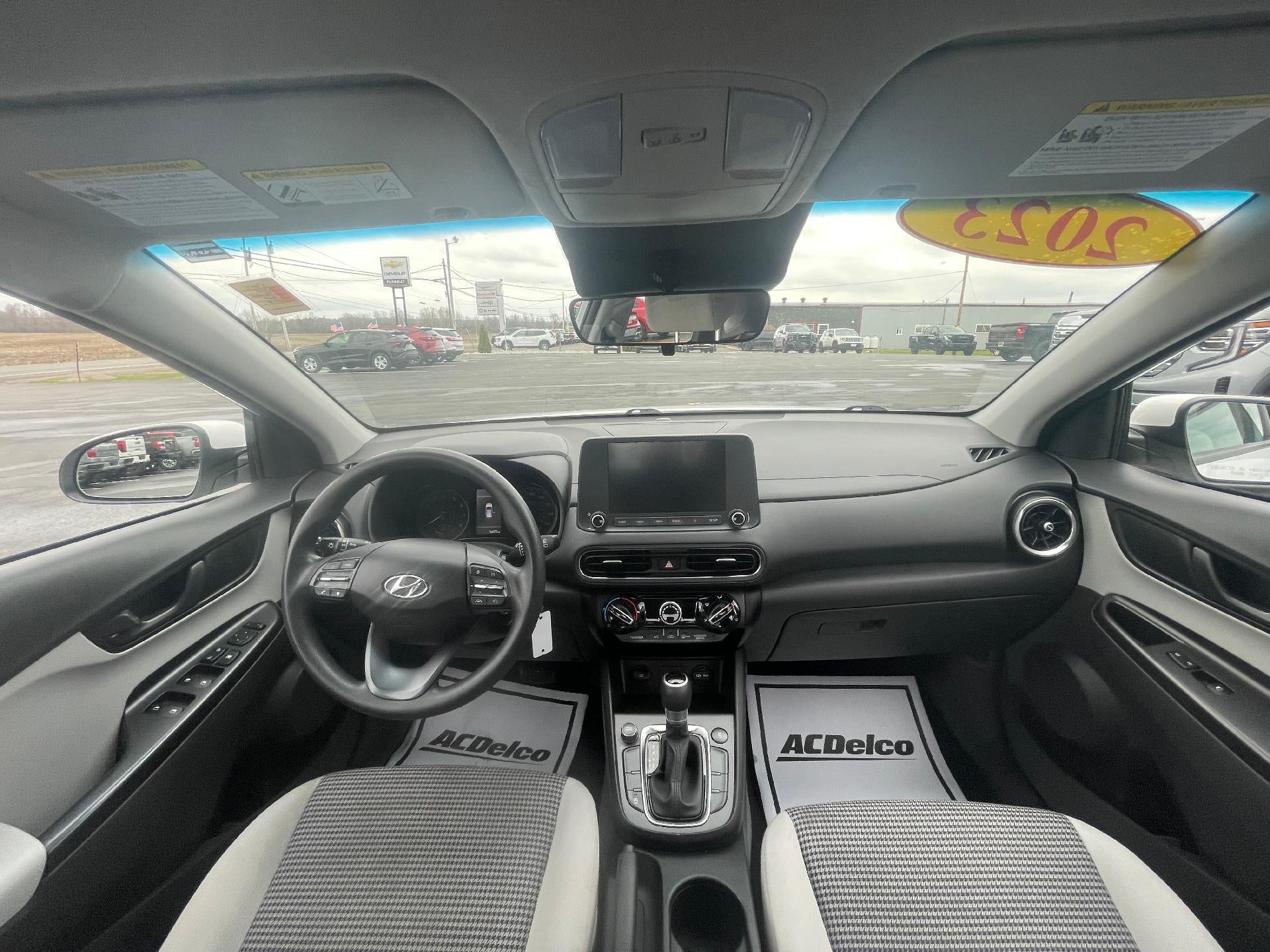 2023 Hyundai Kona SE