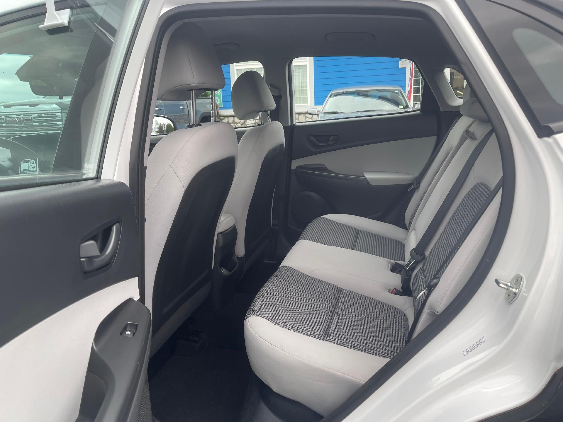 2023 Hyundai Kona SE